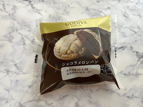 ショコラメロンパンのパッケージ。