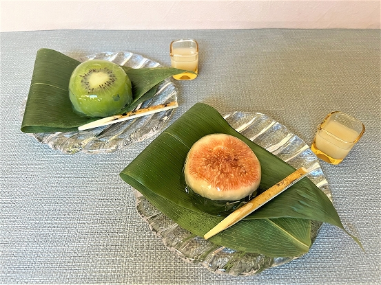 「覚王山フルーツ大福 弁材天」の「フルーツ水晶」はキウイフルーツといちじくの2種