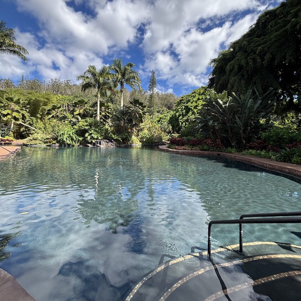 センセイ ラナイ、ア フォーシーズンズ リゾートのプール