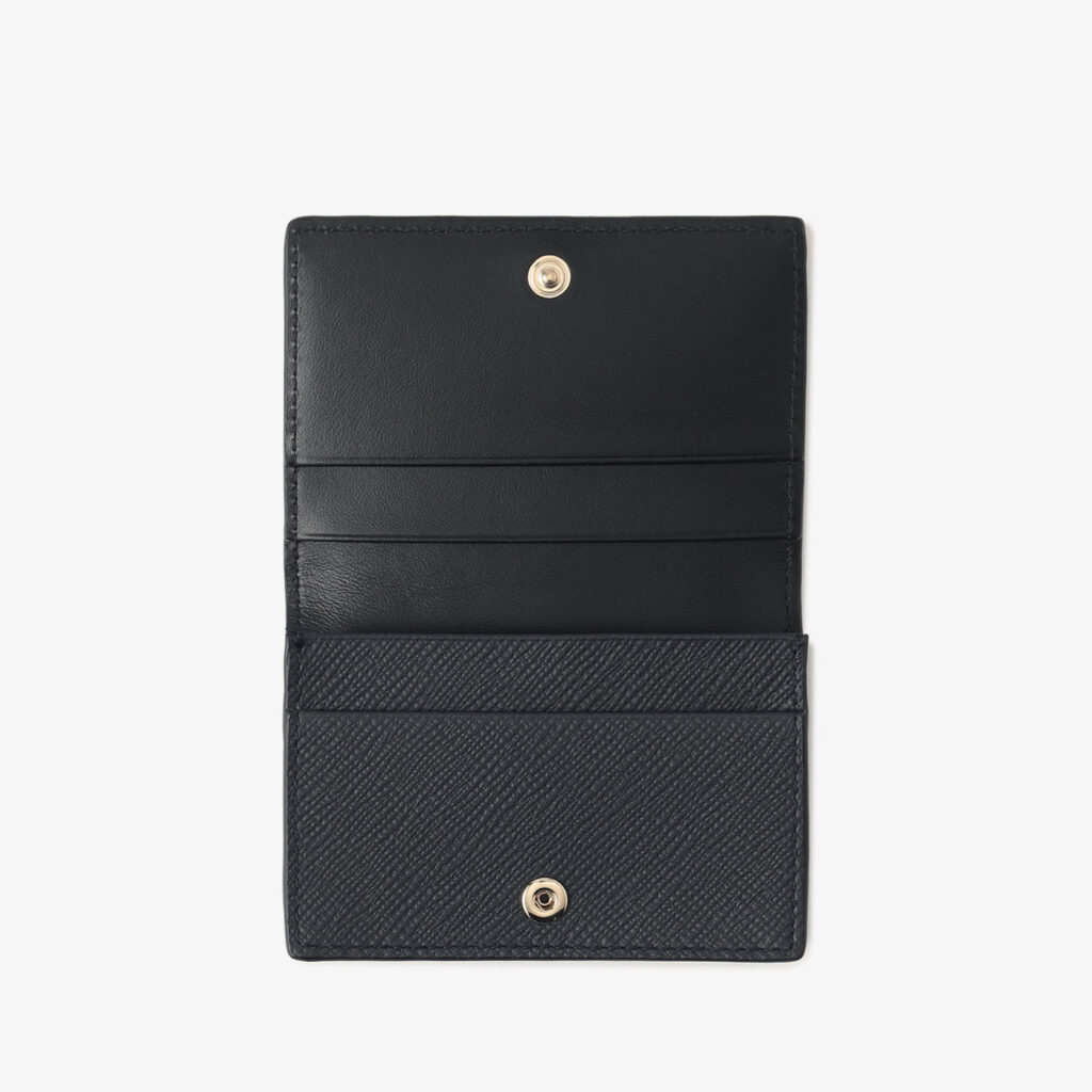 スナップクロージャー付きのカードケース