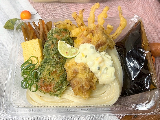 丸亀製麺の「タル鶏うどん弁当」