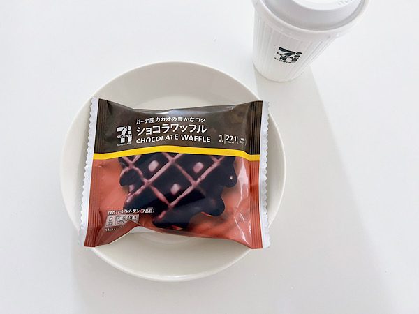 7カフェ　ショコラワッフルのパッケージ