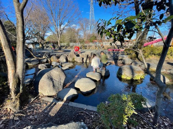 中村明花さんお子さんと公園へ