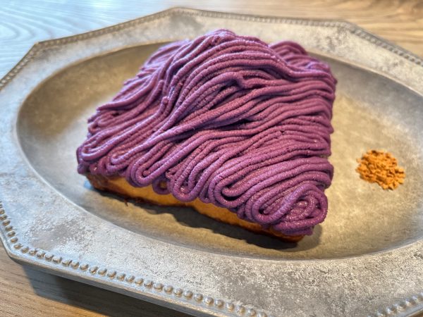 秋のモンパン　紫芋のモンブランフレンチトースト ￥1,700（プルミエメ）