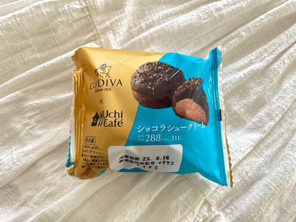 Uchi Café×GODIVA　ショコラシュークリーム￥311