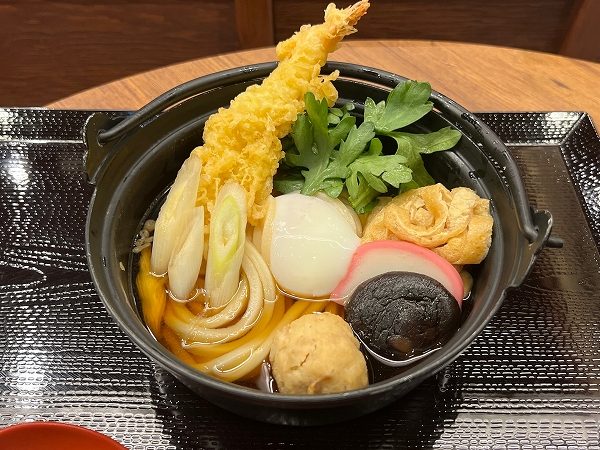 丸亀製麺の「鍋焼きうどん」