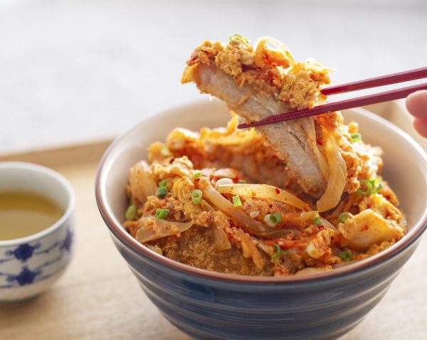 業務スーパー冷凍食材で作ったキムチカツ丼