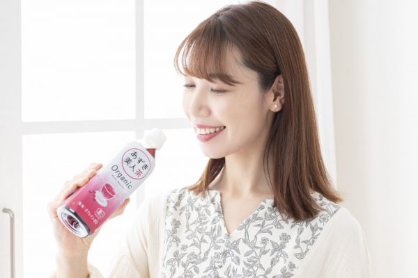 あずき美人茶を飲む読者さん