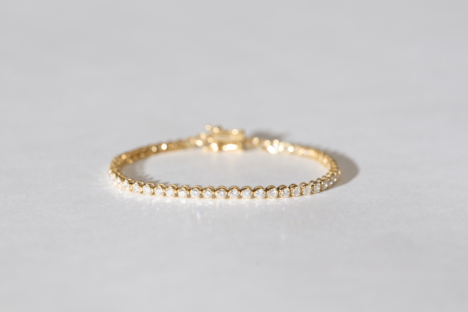 2025/08/Kensington-Diamonds_Round-2.00ct-K18YG.jpg