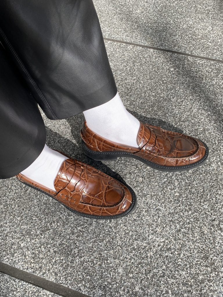 Loafers：TODR