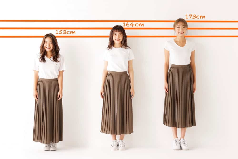 【ユニクロ】2990円高見えプリーツスカートを身長別に比較！コーデしてみた【150/160/170㎝台】 – magacol
