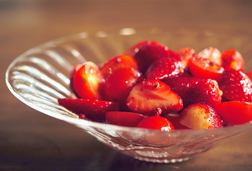 小堀紀代美さんの「プチトマトといちごのオイル和え」料理写真