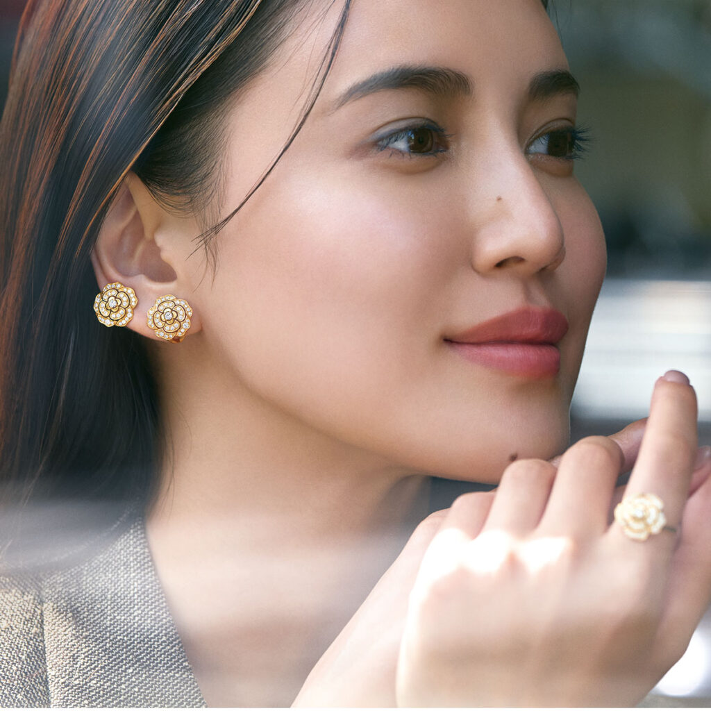 シャネルの「カメリア コレクション」