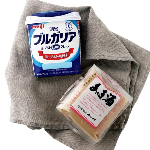 発酵食品の代表的な食材（ヨーグルト、あま酒）