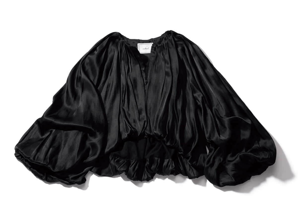 ウィークエンドのバルーンシルエットのブルゾン