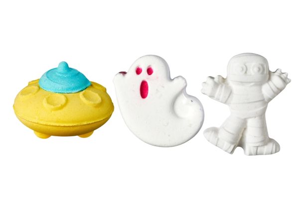 左から ユーフォー ¥1,400、ゴースティー ¥870、アイウォントマイマミー ¥630（LUSH／ラッシュ）