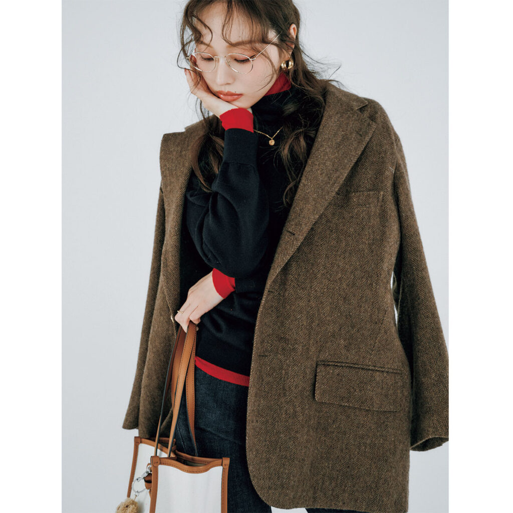 黒タートルと赤のシアータートルの重ね着