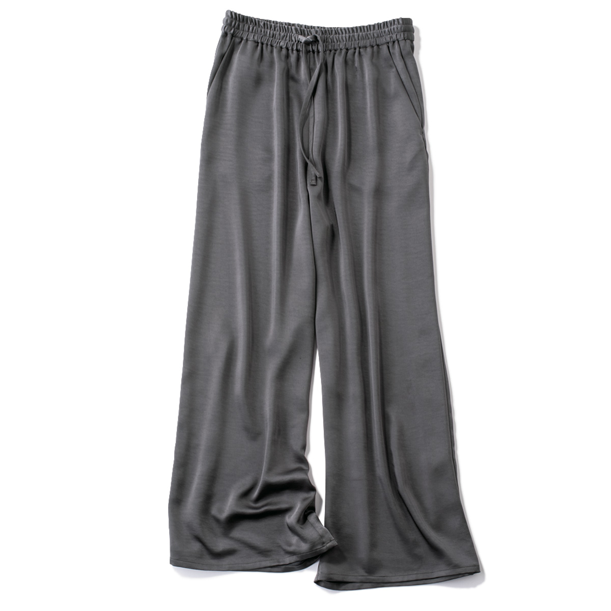 光沢素材のワイドシルエットパンツ