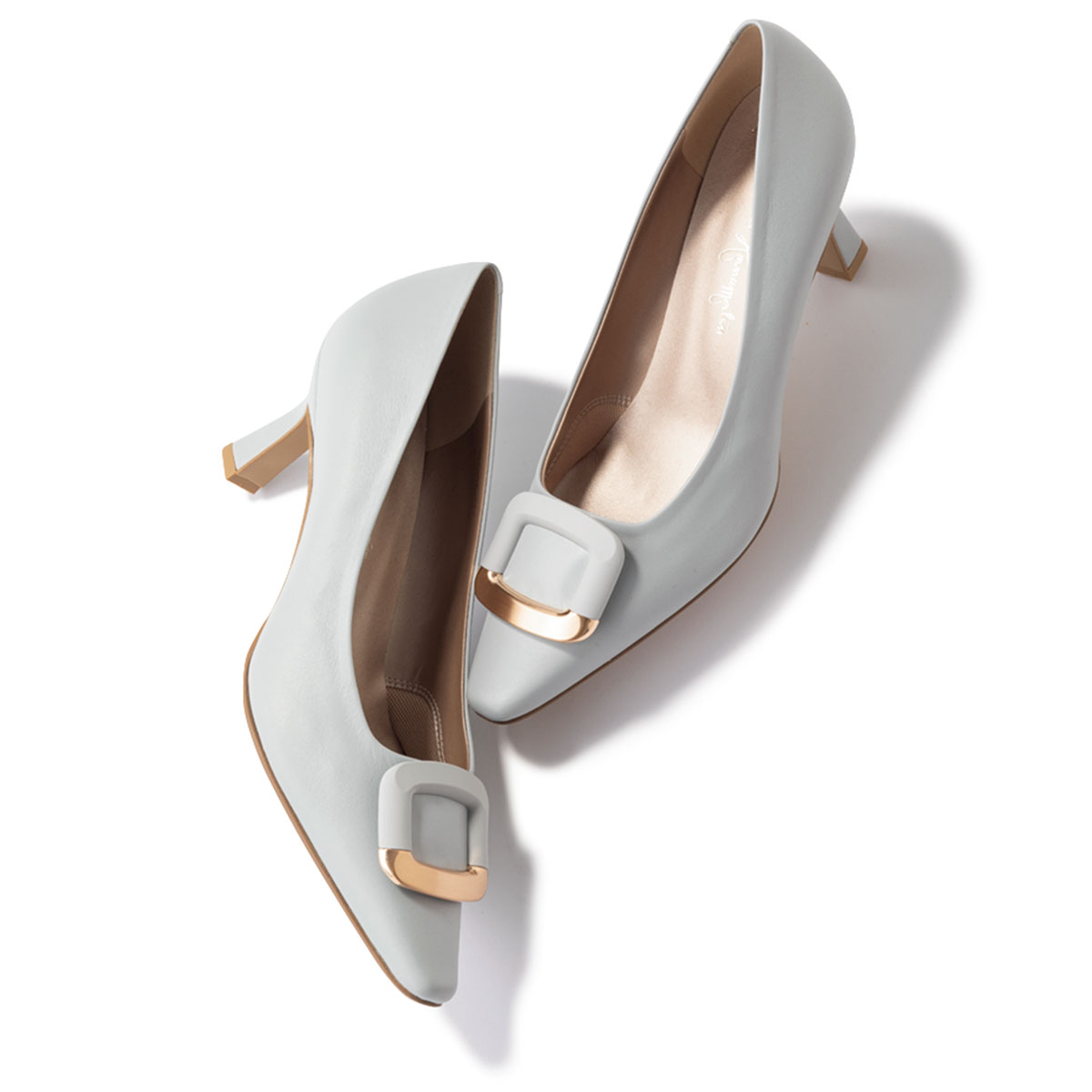 ヒールパンプス