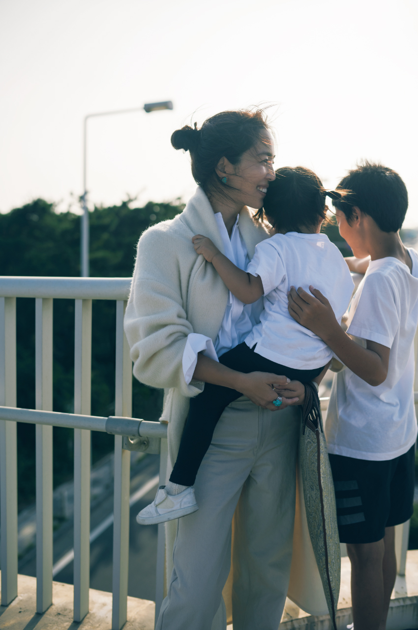 鈴木六夏さんの湘南の新居とクローゼット